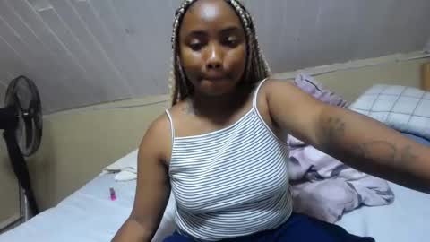 Snapshot of stephaniafa chatting on 5, 3, 2025 perfectly imperfect girl online show from 5, 3, 2025