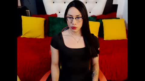 Snapshot of stephanieparadis25 chatting on 12, 5, 2026 stephanieparadis online show from 12, 5, 2026