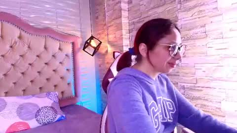 Snapshot of stephaniesun_ chatting on 28, 7, 2026 Stephaniesun online show from 28, 7, 2026