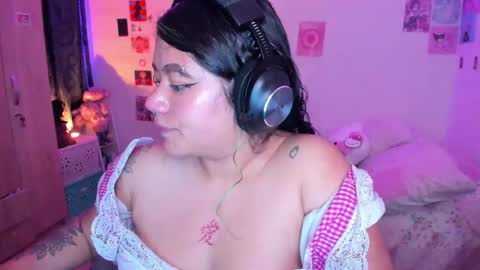 Stephanie  online show from 30, 12, 2024