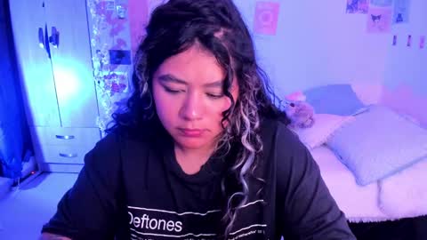 Stephanie  online show from 24, 2, 2025