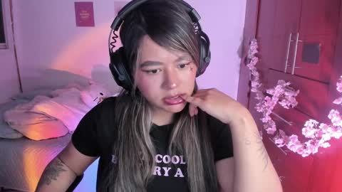 Stephanie  online show from 3, 10, 2025