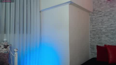 stephany_rodriguez_ online show from 23, 10, 2025