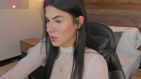 S T E P H A N Y A online show from 7, 2, 2026