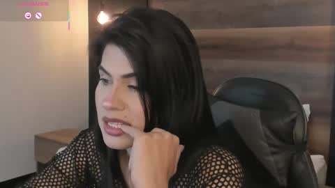 S T E P H A N Y A online show from 5, 3, 2026