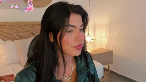 Snapshot of stephanya_ chatting on 25, 5, 2026 S T E P H A N Y A online show from 25, 5, 2026