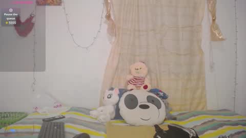 Angie mature online show from 19, 12, 2024