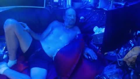 Snapshot of stevemiller0973 chatting on 5, 5, 2026 TheCapt. online show from 5, 5, 2026