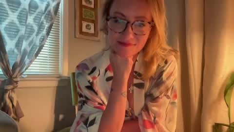 Snapshot of steviegirl4u chatting on 12, 7, 2026 StevieGirl4U online show from 12, 7, 2026
