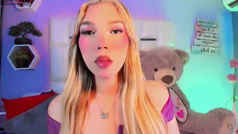 Snapshot of steyseequeen chatting on 8, 10, 2025 Steisee Reyes online show from 8, 10, 2025