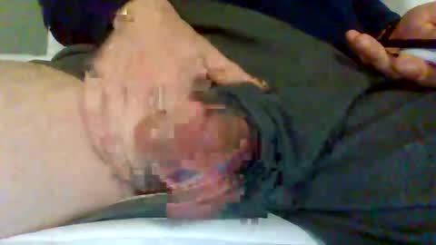 Snapshot of stickylittletoes chatting on 31, 3, 2026 Wakeandbaked online show from 31, 3, 2026