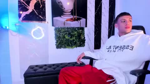 Stiven  brendan online show from 4, 12, 2024