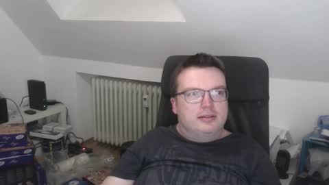 Oliver online show from 9, 4, 2026