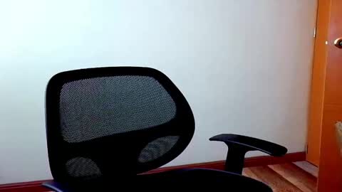 Snapshot of stiven253958 chatting on 15, 4, 2026 stiven253958 online show from 15, 4, 2026