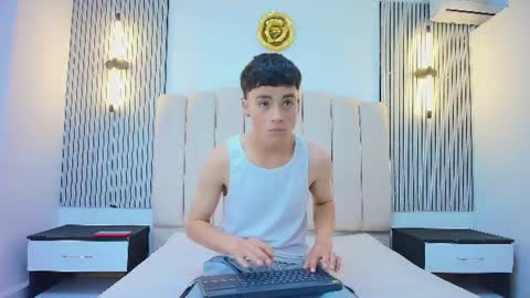 stiven_cooper2 online show from 23, 6, 2026