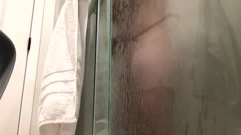 Snapshot of stlhotwifeguy chatting on 31, 12, 2024 stlhotwifeguy online show from 31, 12, 2024