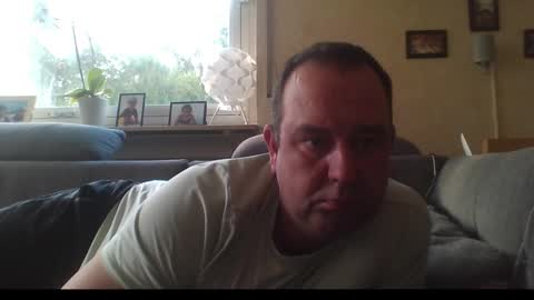 stoned1983 online show from 17, 11, 2025