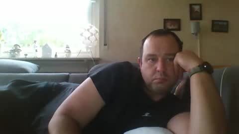 stoned1983 online show from 5, 12, 2025