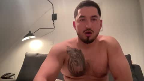 StonerFit online show from 1, 2, 2025