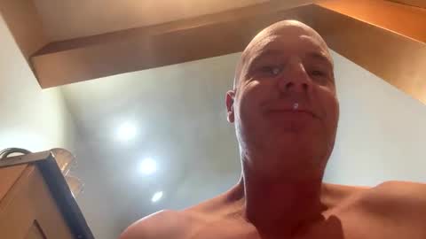 Snapshot of stoodley22 chatting on 13, 10, 2025 Stoodley22 online show from 13, 10, 2025