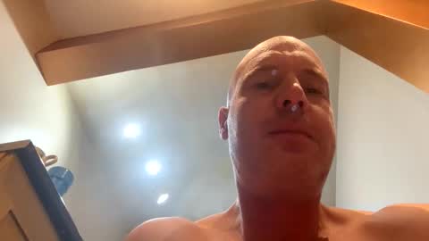 Snapshot of stoodley22 chatting on 15, 10, 2025 Stoodley22 online show from 15, 10, 2025