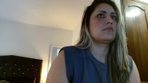 storm_hanks online show from 5, 12, 2025