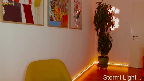 Stormi online show from 4, 2, 2026