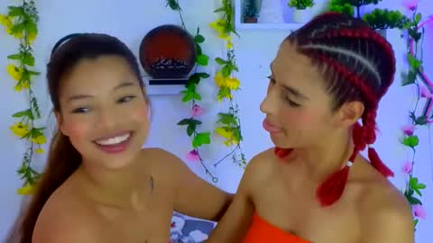 STORMY red hair MARA brown hair.  -------dont forget to follow us online show from 4, 12, 2024