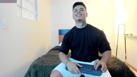 straight__friends online show from 19, 11, 2025