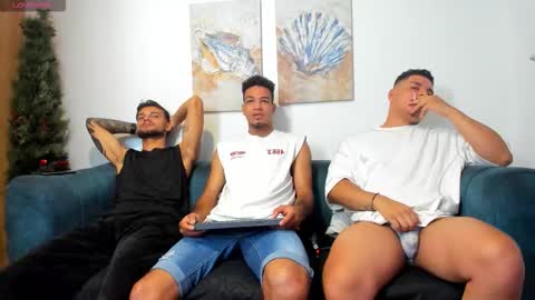 straight__friends online show from 2, 3, 2026