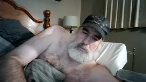 Straightbear4you online show from 20, 10, 2025