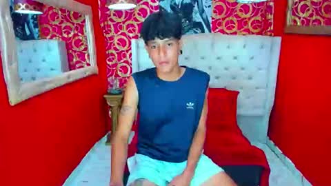 straightyounpein online show from 14, 4, 2026