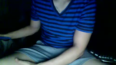 Snapshot of straiker_ chatting on 8, 4, 2026 striker online show from 8, 4, 2026