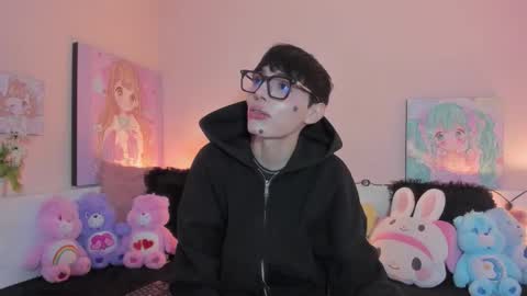 strawberry_kitty_ online show from 1, 2, 2026