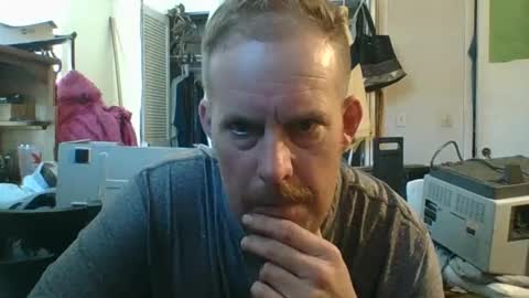 Snapshot of strokingjoe14585 chatting on 9, 1, 2026 strokingjoe14585 online show from 9, 1, 2026