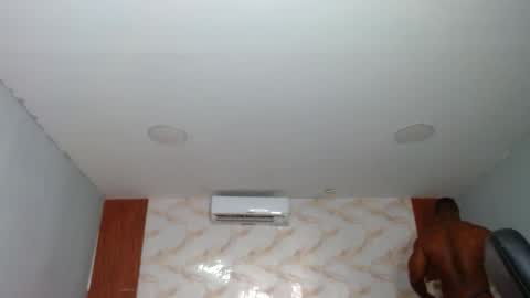 strong_george1 online show from 5, 3, 2025