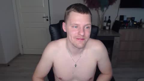 strong_guy_xxx online show from 1, 11, 2025