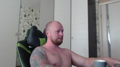 Snapshot of strongass18 chatting on 24, 6, 2026 Alex online show from 24, 6, 2026