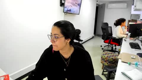 Snapshot of studcb_ chatting on 5, 2, 2025 studcb_ online show from 5, 2, 2025