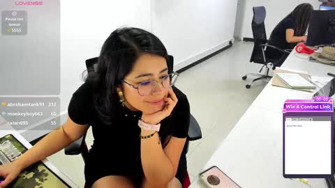 Snapshot of studcb_ chatting on 1, 3, 2025 studcb_ online show from 1, 3, 2025