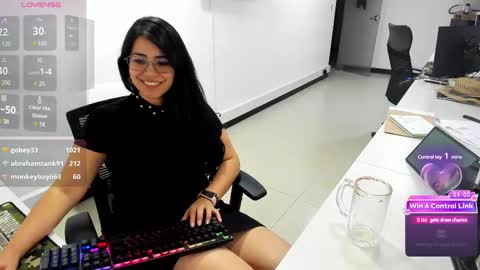 Snapshot of studcb_ chatting on 1, 3, 2025 studcb_ online show from 1, 3, 2025