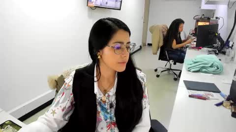 Snapshot of studcb_ chatting on 4, 3, 2025 studcb_ online show from 4, 3, 2025