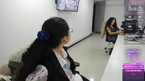 Snapshot of studcb_ chatting on 5, 3, 2025 studcb_ online show from 5, 3, 2025