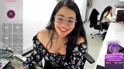 Snapshot of studcb_ chatting on 8, 3, 2025 studcb_ online show from 8, 3, 2025