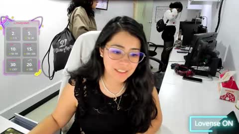 Snapshot of studcb_ chatting on 8, 9, 2025 studcb_ online show from 8, 9, 2025
