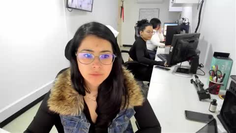 Snapshot of studcb_ chatting on 29, 9, 2025 studcb_ online show from 29, 9, 2025