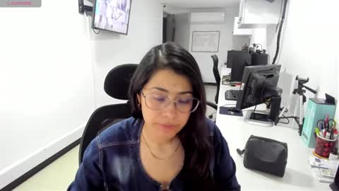 Snapshot of studcb_ chatting on 30, 9, 2025 studcb_ online show from 30, 9, 2025