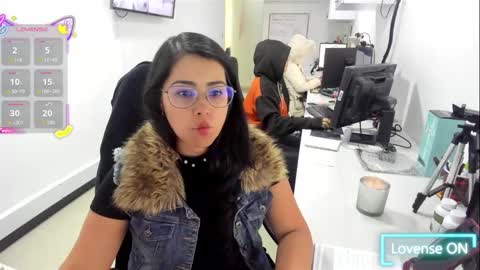Snapshot of studcb_ chatting on 14, 10, 2025 studcb_ online show from 14, 10, 2025