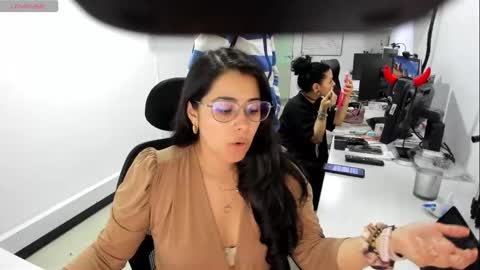 Snapshot of studcb_ chatting on 20, 10, 2025 studcb_ online show from 20, 10, 2025