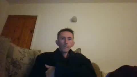 Snapshot of stuuuey73 chatting on 19, 10, 2025 stuuuey73 online show from 19, 10, 2025